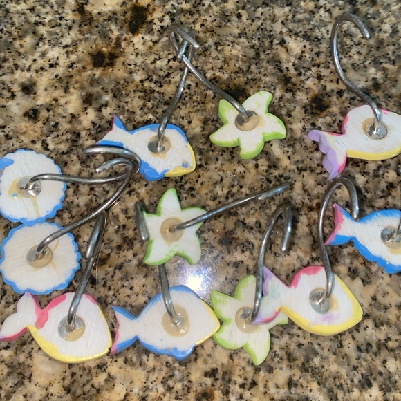 VTG 11 Nautical Hand Painted Fish & Shell Tropical Resin Shower Curtain Hooks - Picture 12 of 14